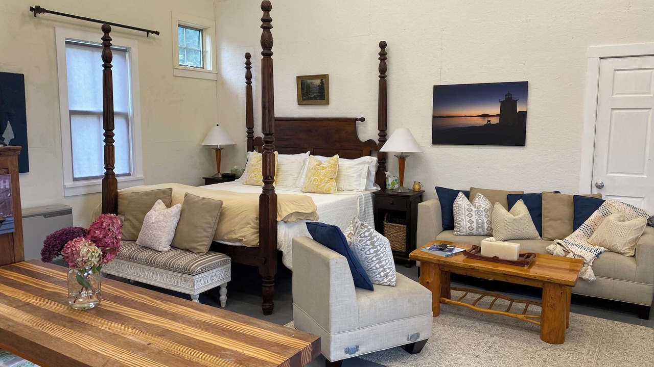 Photo of Livingroom in Lincolnville