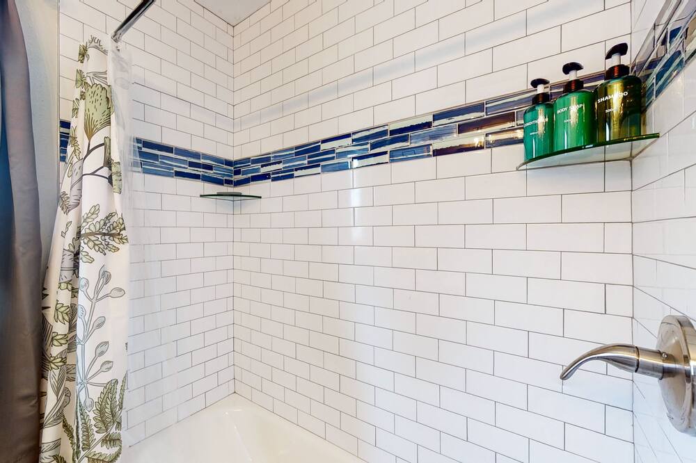 Photo of Bathroom in North Park Hill