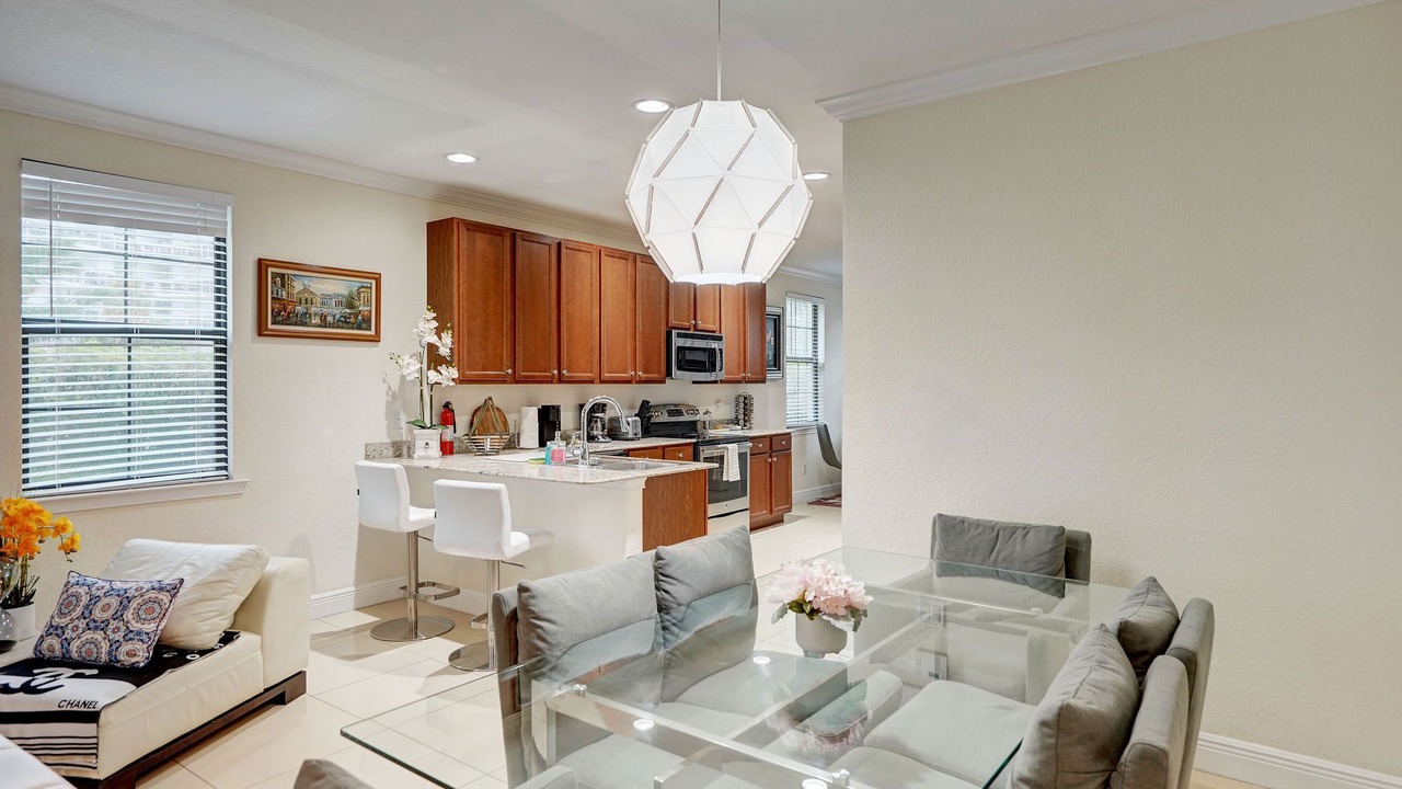 Photo of Livingroom in Beachway Estates