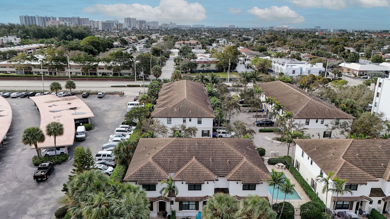 Photo of Outdoor in Beachway Estates
