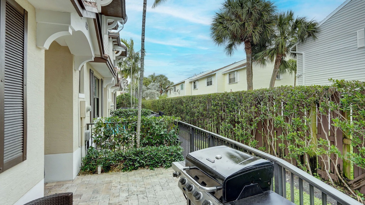 Photo of Outdoor in Beachway Estates