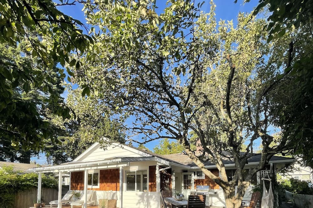 Photo of Outdoor in Surrey