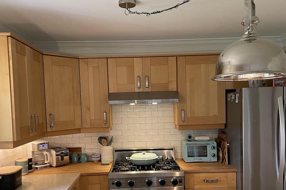 Photo of Kitchen in Surrey