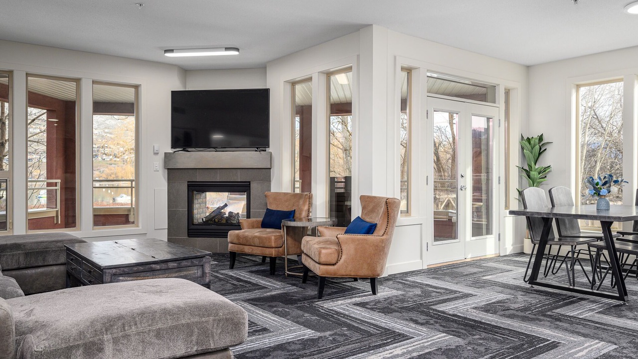 Photo of Livingroom in Vernon