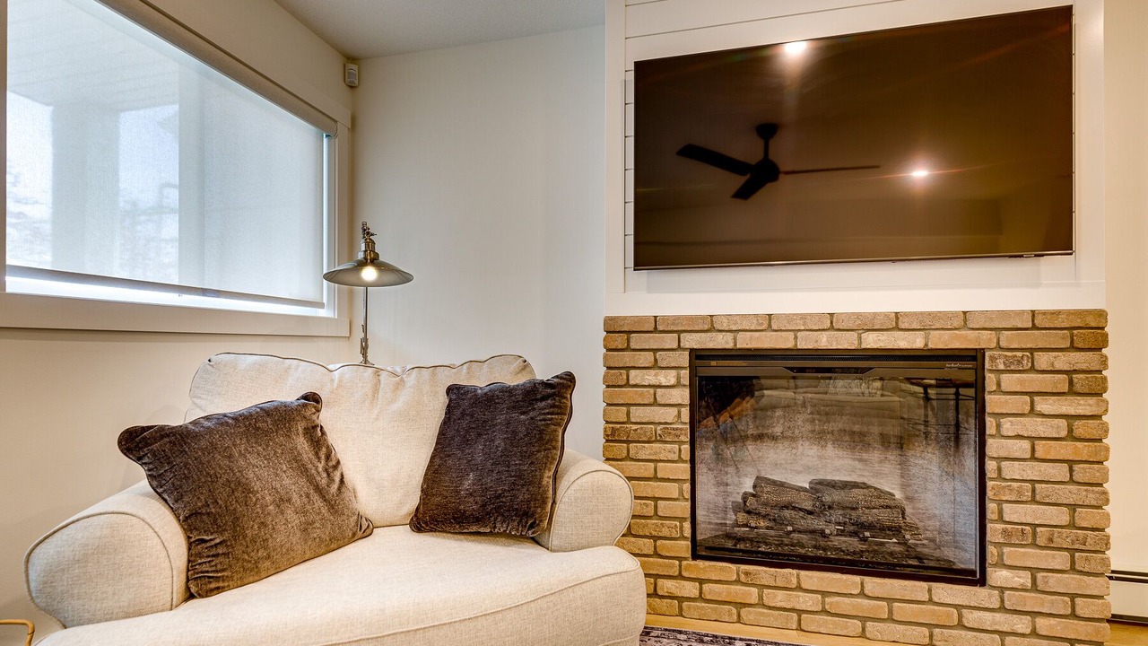 Photo of Livingroom in Markerville