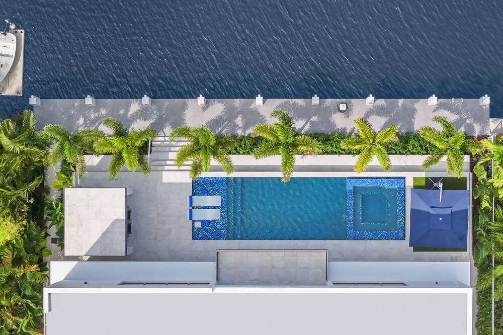 Photo of Outdoor in Lighthouse Point