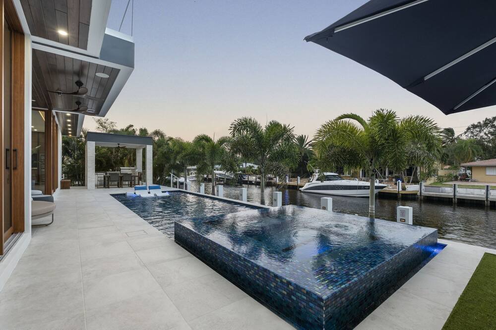 Photo of Outdoor in Lighthouse Point