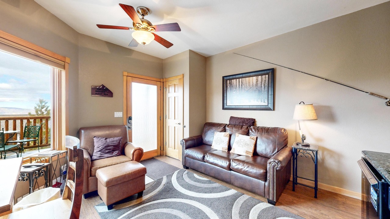 Photo of Livingroom in Estes Park