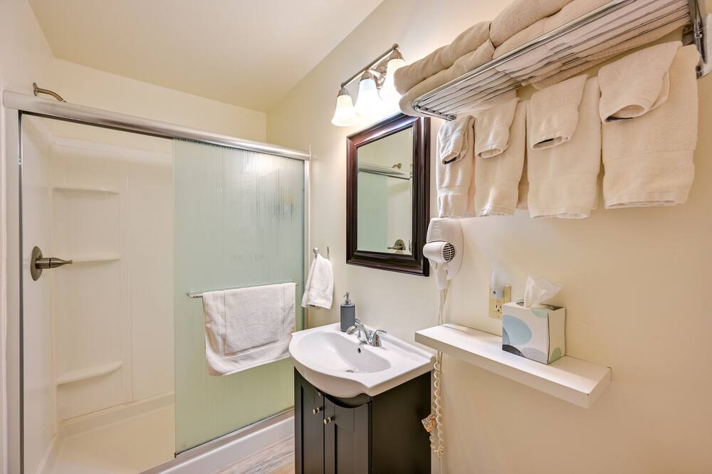 Photo of Bathroom in Crestone