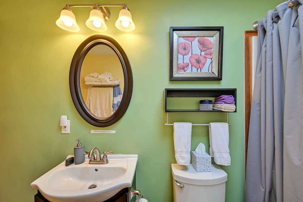Photo of Bathroom in Crestone
