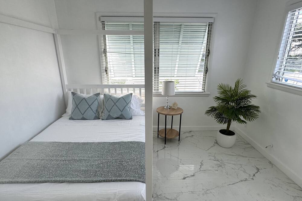Photo of Bedroom in Parker Ridge