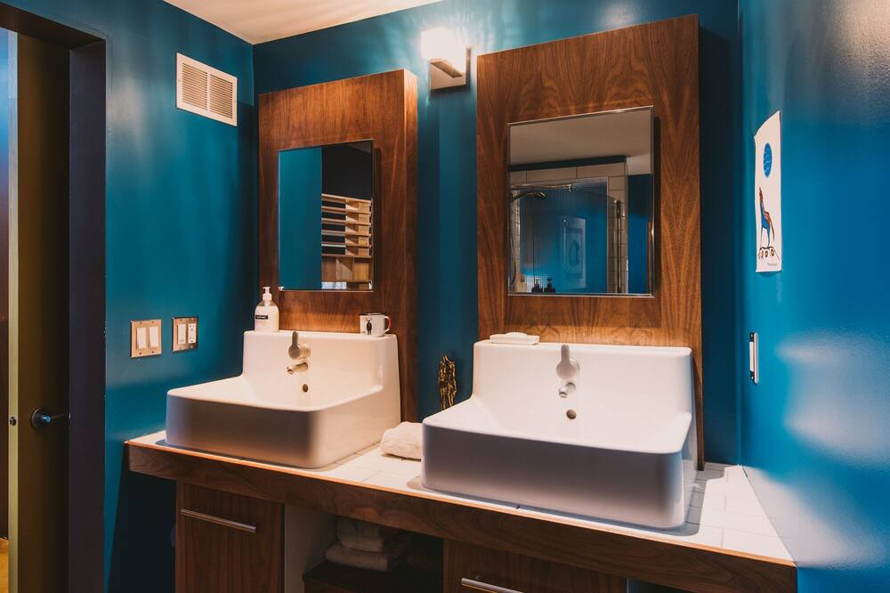 Photo of Bathroom in Saskatoon Downtown