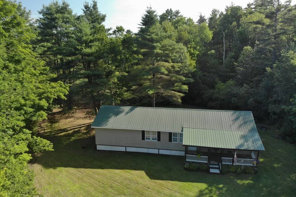 Photo of Outdoor in Ticonderoga