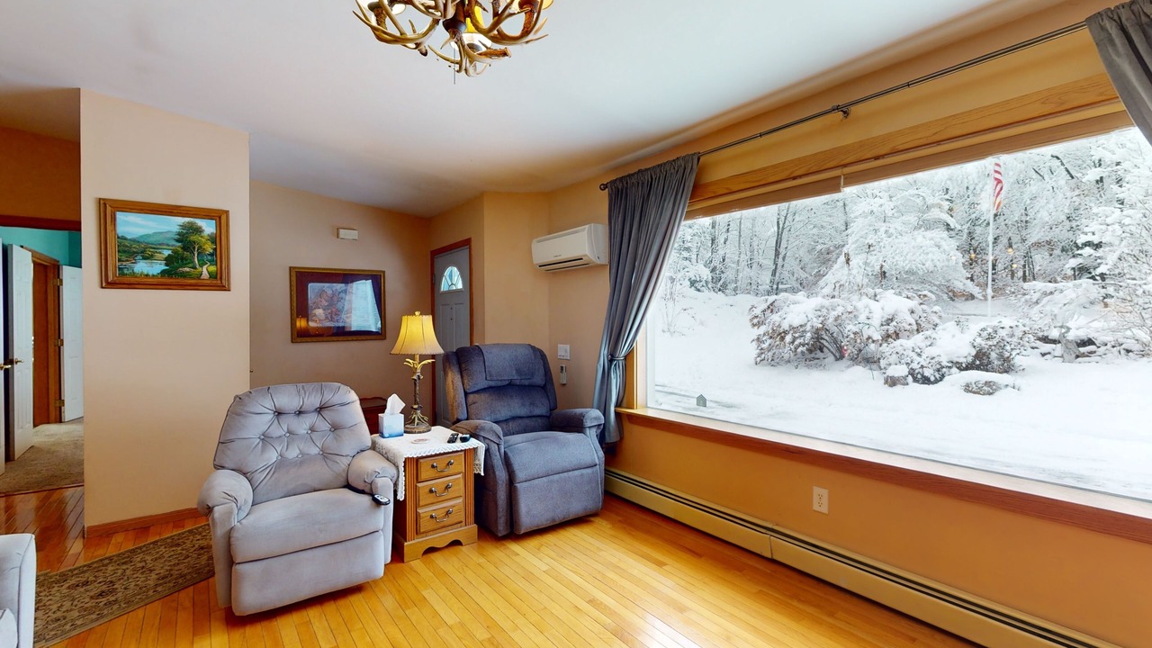 Photo of Livingroom in Bartlett