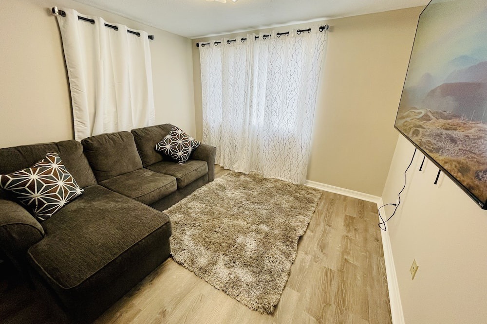Photo of Livingroom in Sheffield Lake