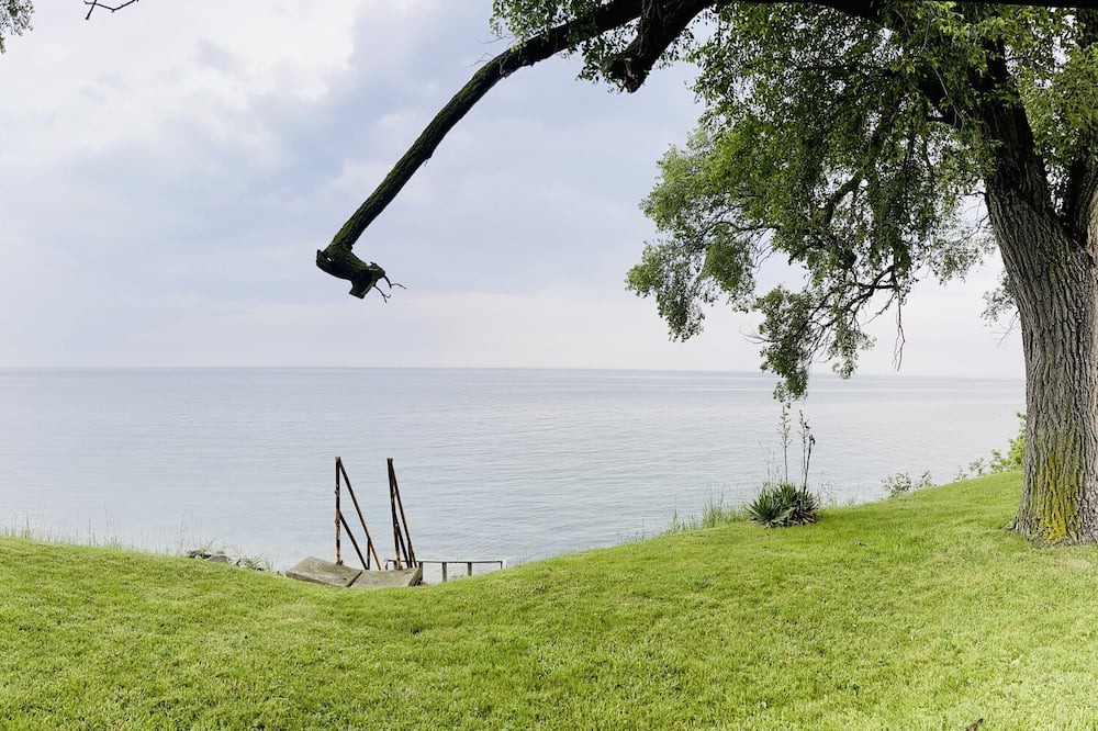 Photo of Outdoor in Sheffield Lake