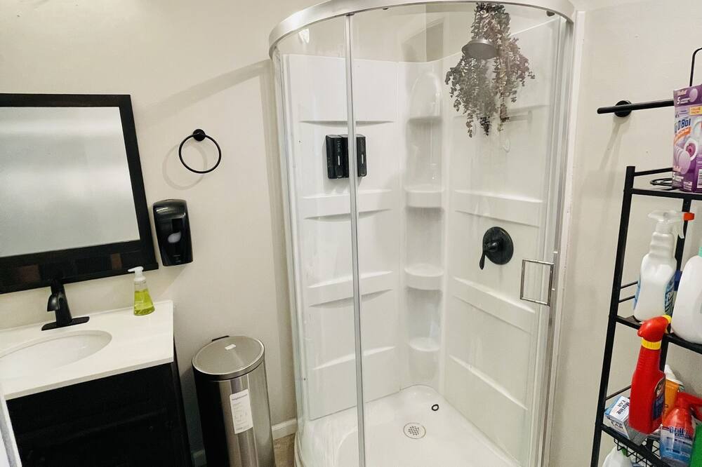 Photo of Bathroom in Sheffield Lake