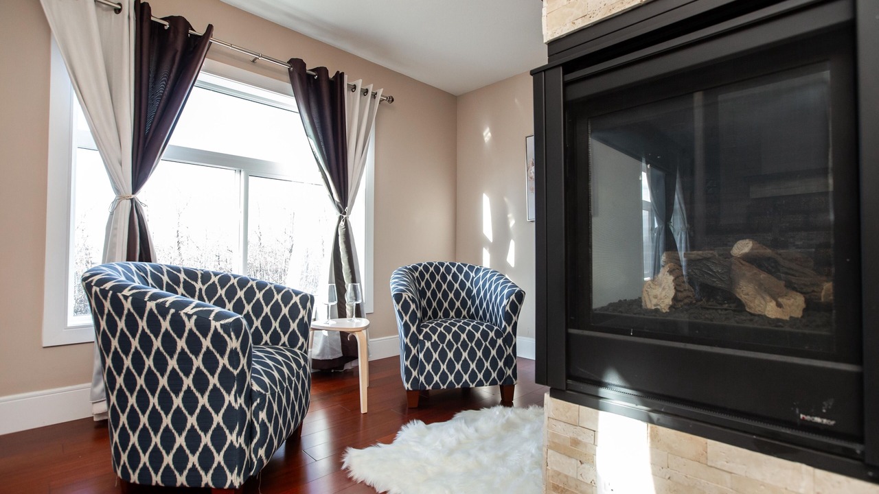 Photo of Livingroom in Northwest Edmonton