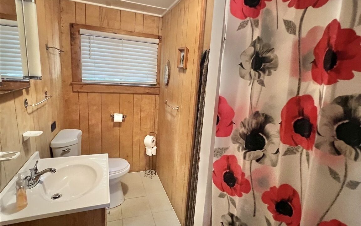 Photo of Bathroom in Sebago