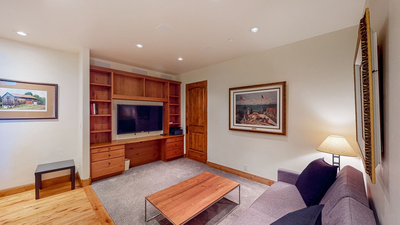 Photo of Livingroom in Aspen