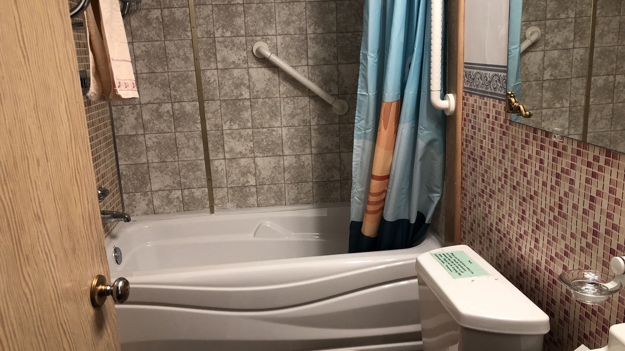 Photo of Bathroom in Gravelbourg