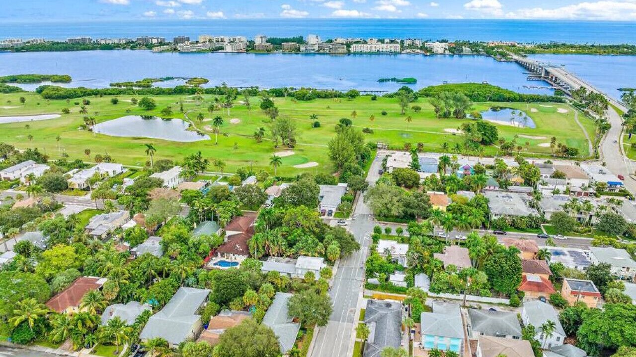Photo of Outdoor in Parrot Cove