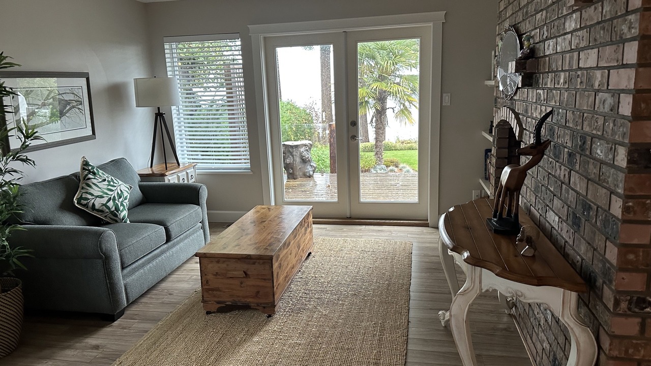 Photo of Livingroom in Regional District of Nanaimo