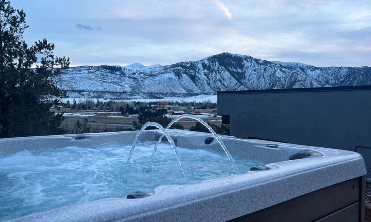 Photo of Outdoor in Emma
