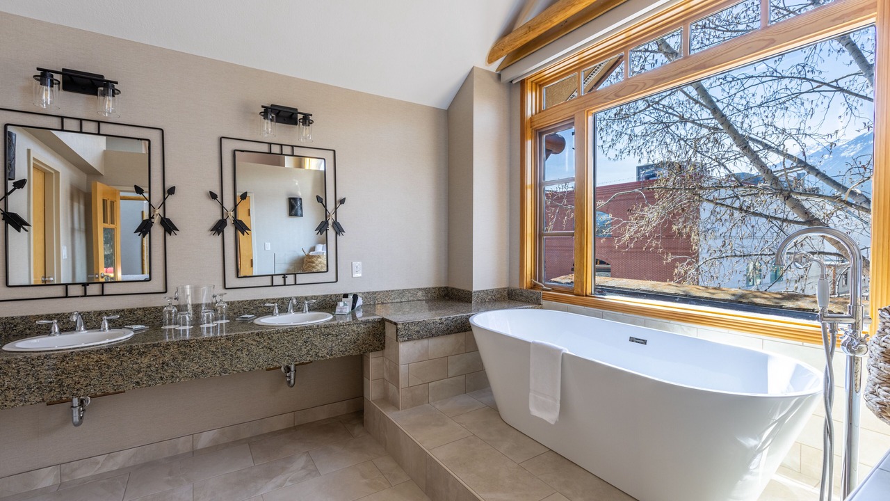Photo of Bathroom in Banff