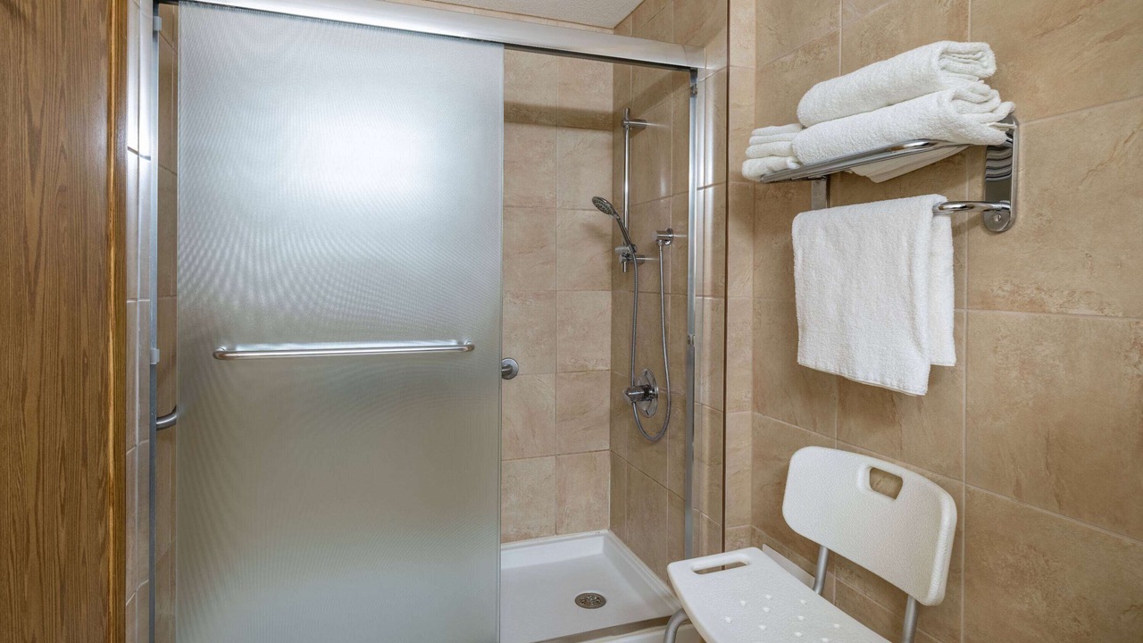 Photo of Bathroom in Leduc