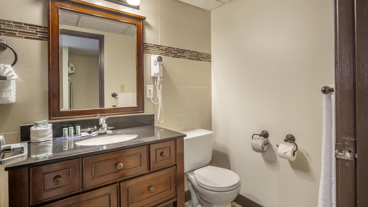 Photo of Bathroom in Wetaskiwin