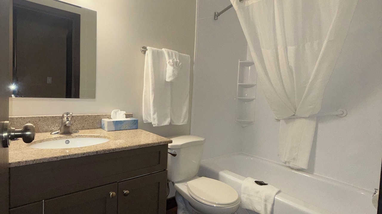 Photo of Bathroom in Wetaskiwin