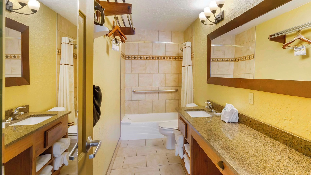 Photo of Bathroom in Red River