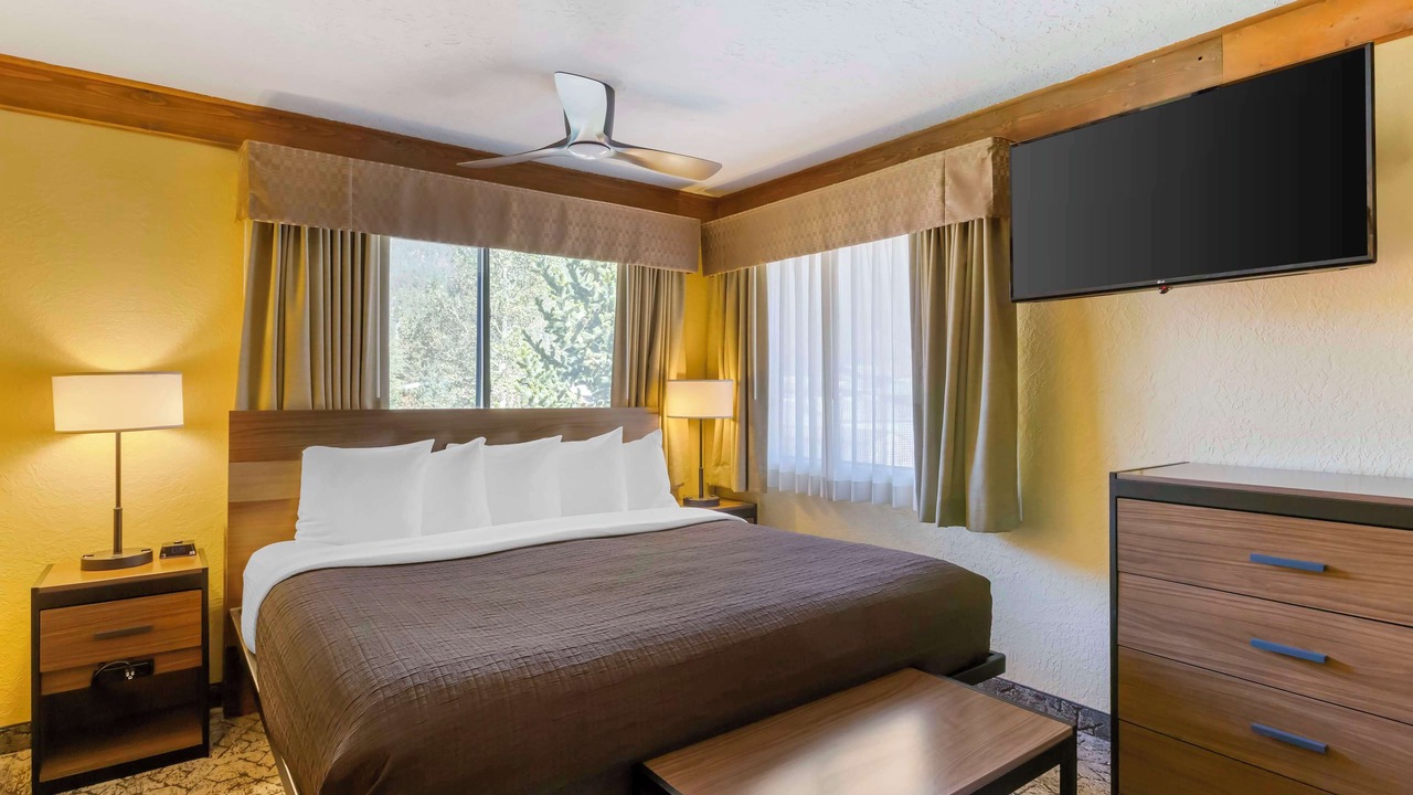 Photo of Bedroom in Red River