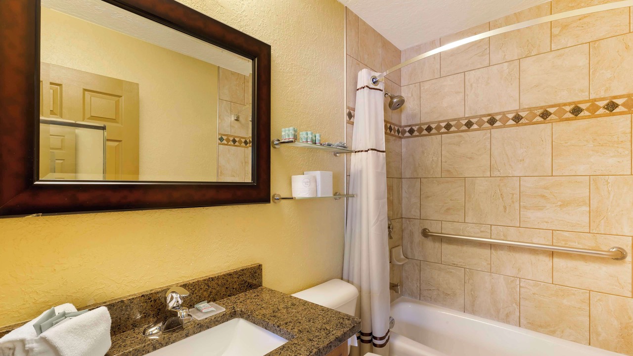 Photo of Bathroom in Red River