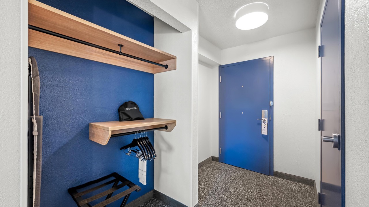 Photo of Bedroom in Beachwood