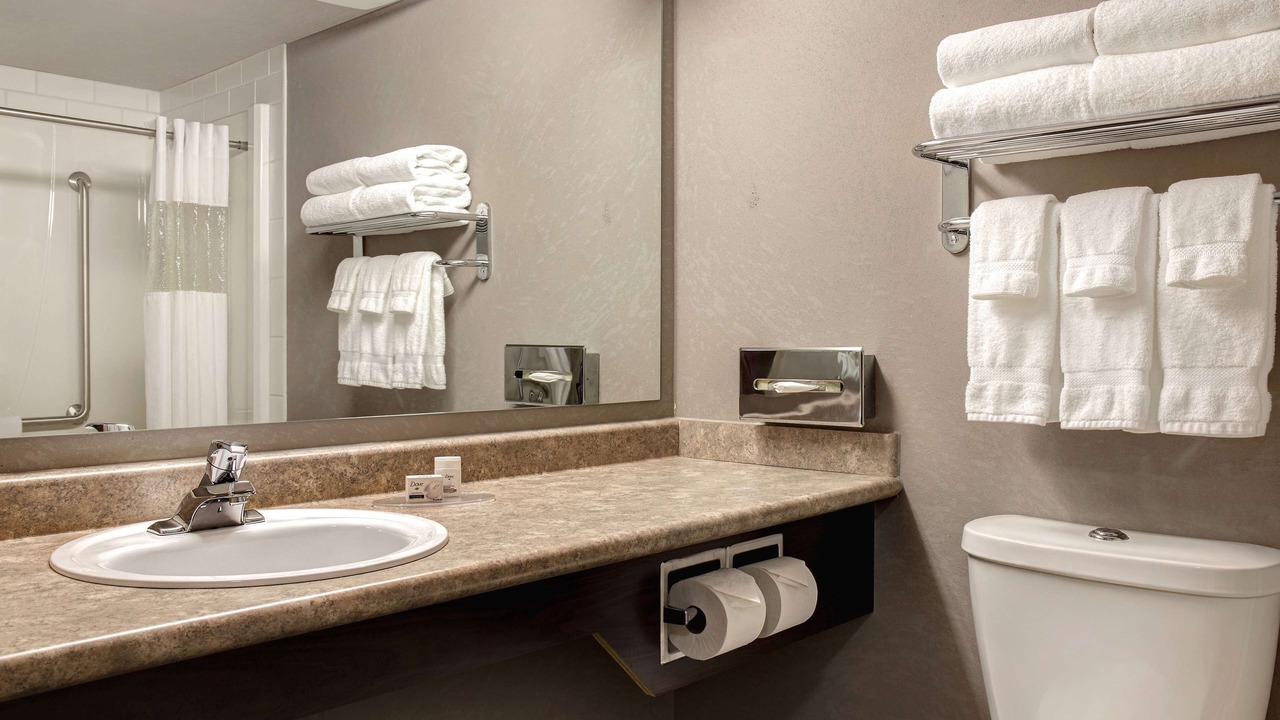 Photo of Bathroom in Medicine Hat