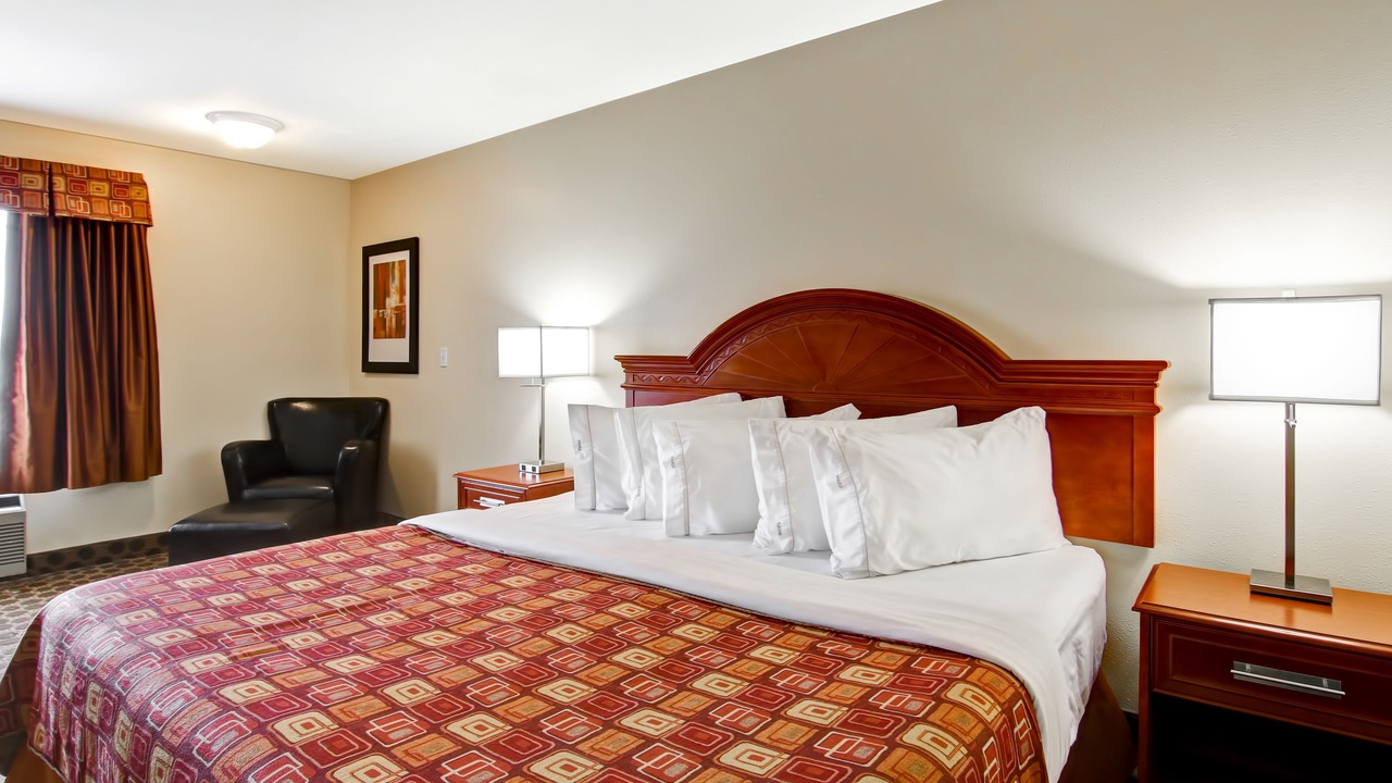 Photo of Bedroom in Rocky Mountain House