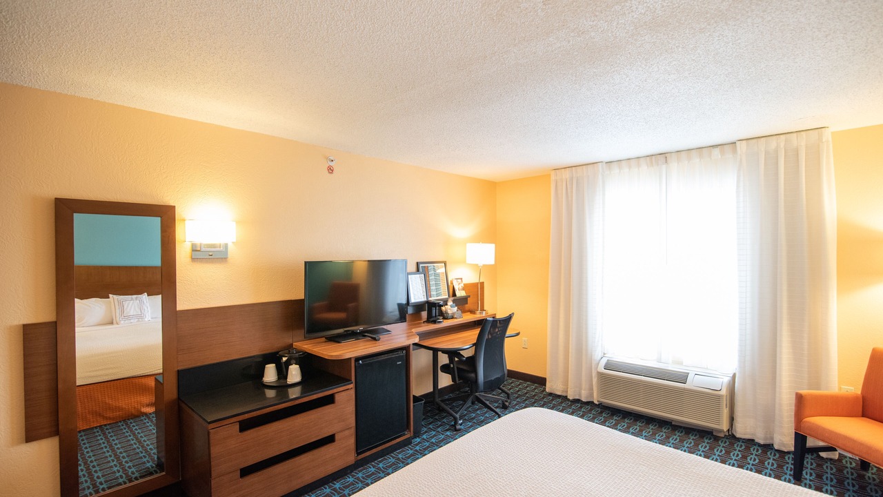 Photo of Bedroom in Avon