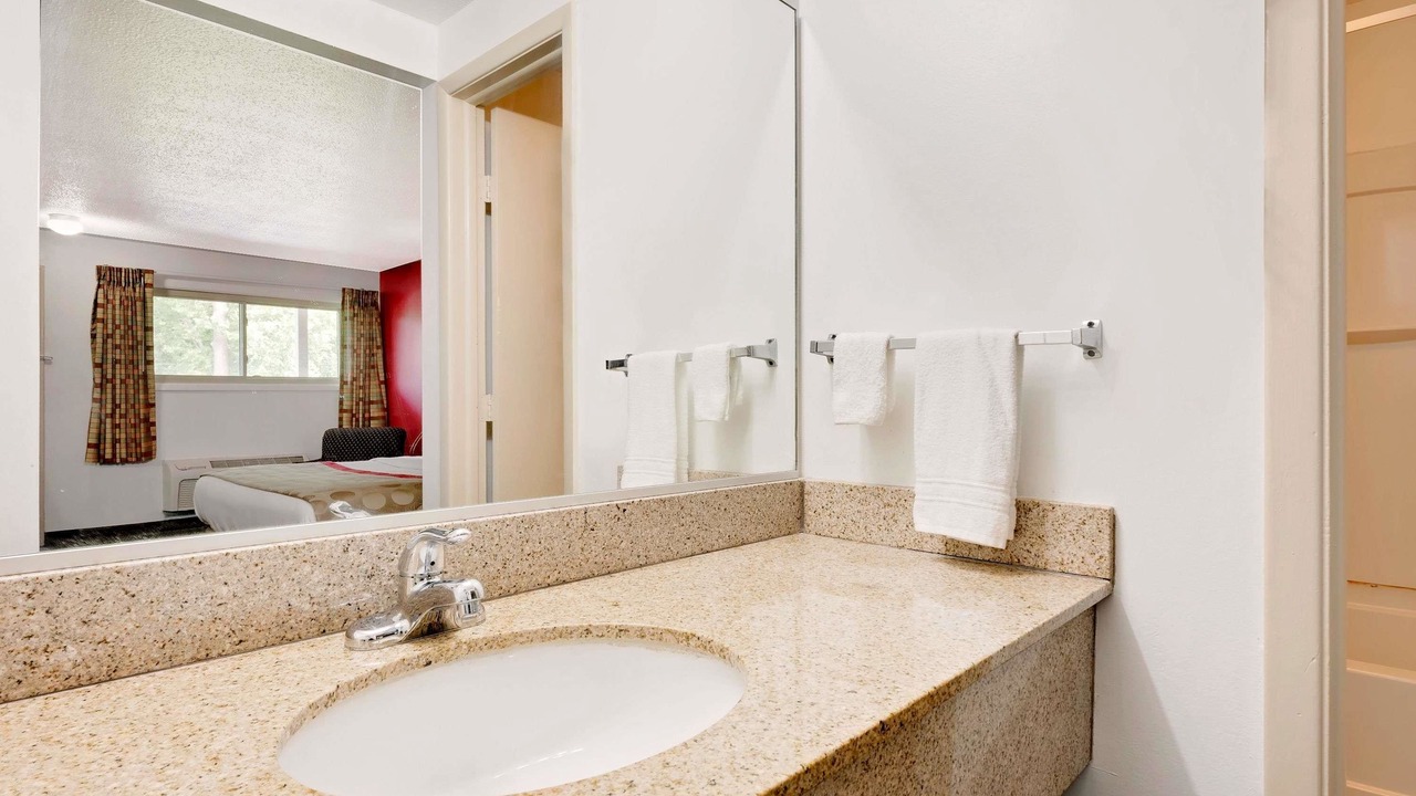 Photo of Bathroom in Fairview Park