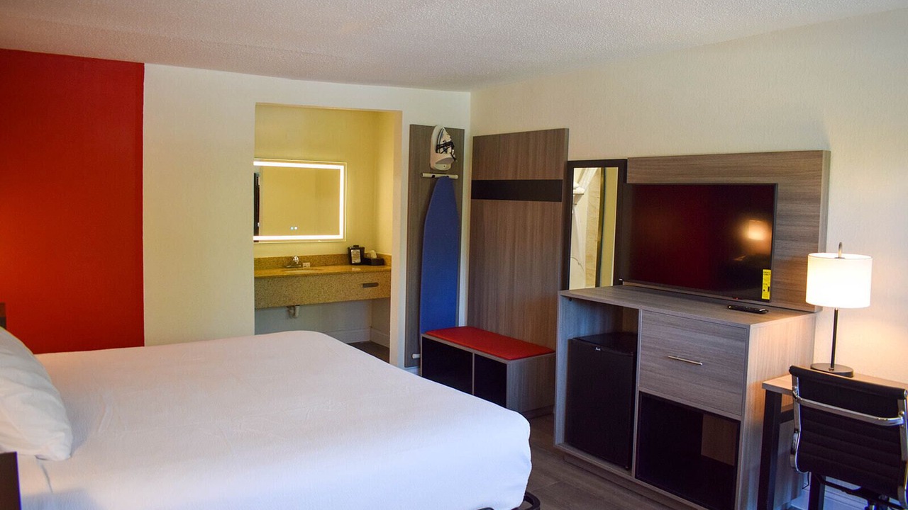 Photo of Bedroom in Fairview Park