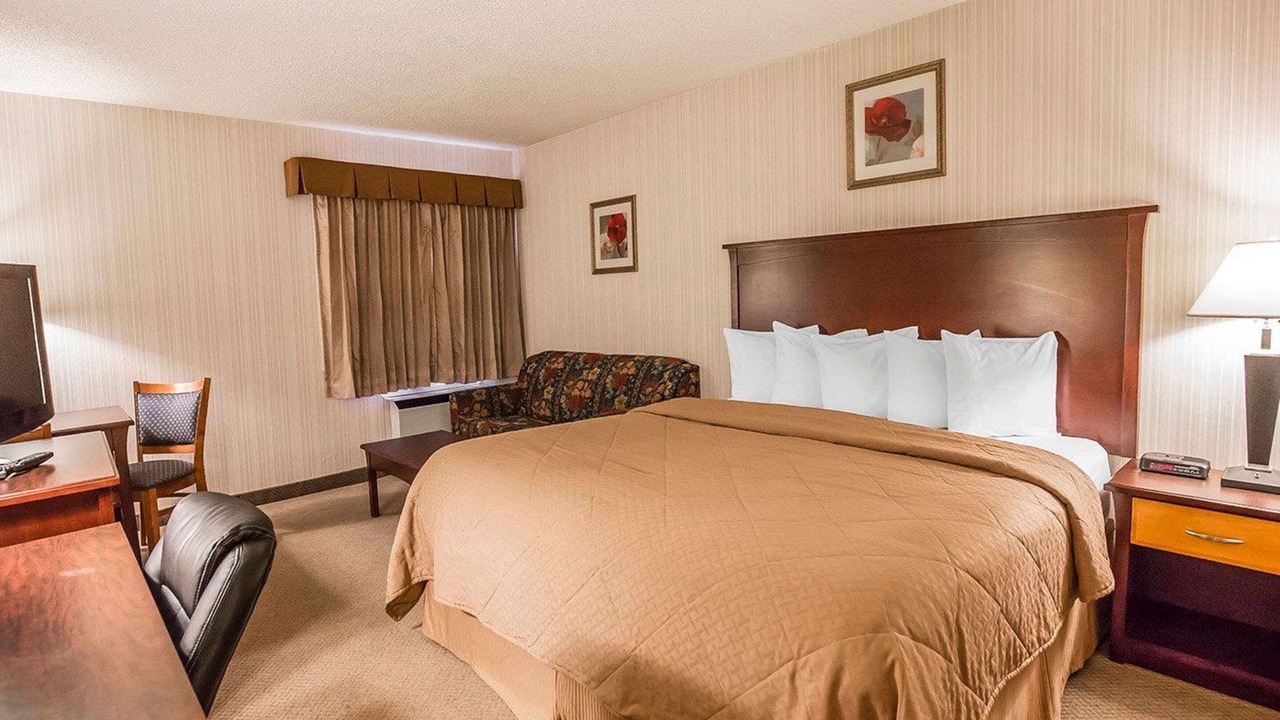 Photo of Bedroom in Red Deer