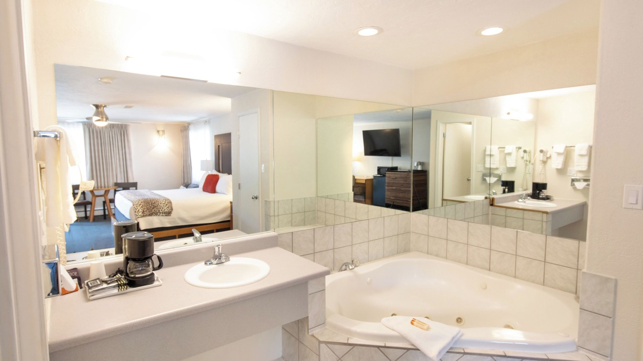 Photo of Bathroom in Basalt
