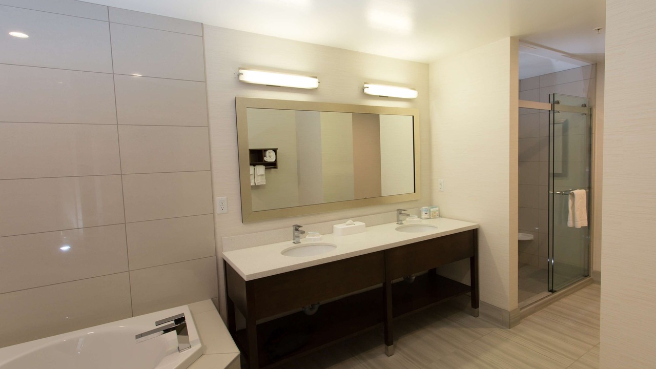 Photo of Bathroom in County of Vermilion River