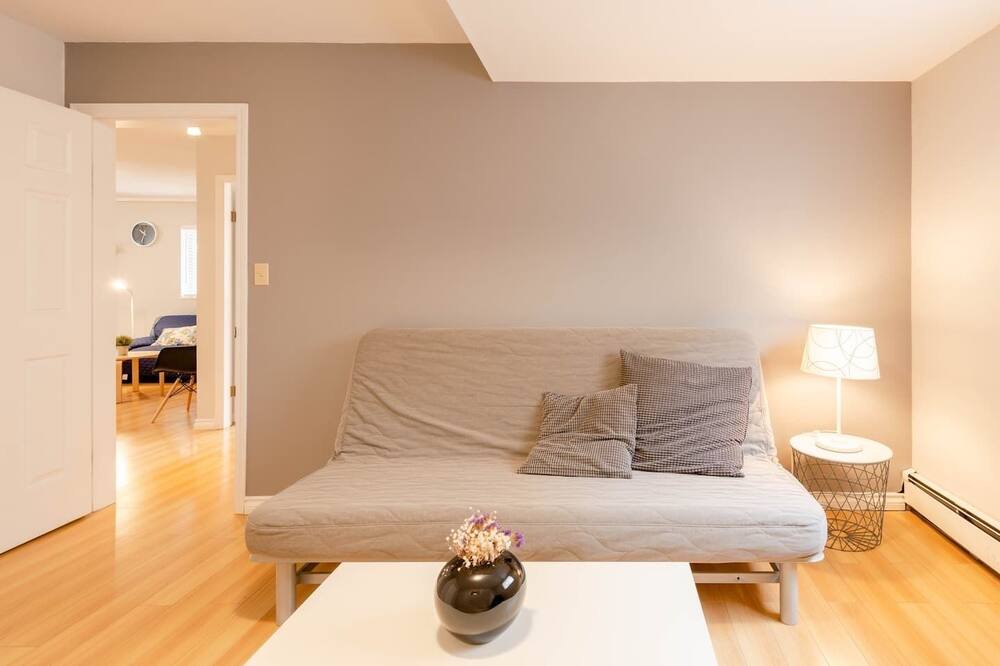 Photo of Livingroom in Burnaby