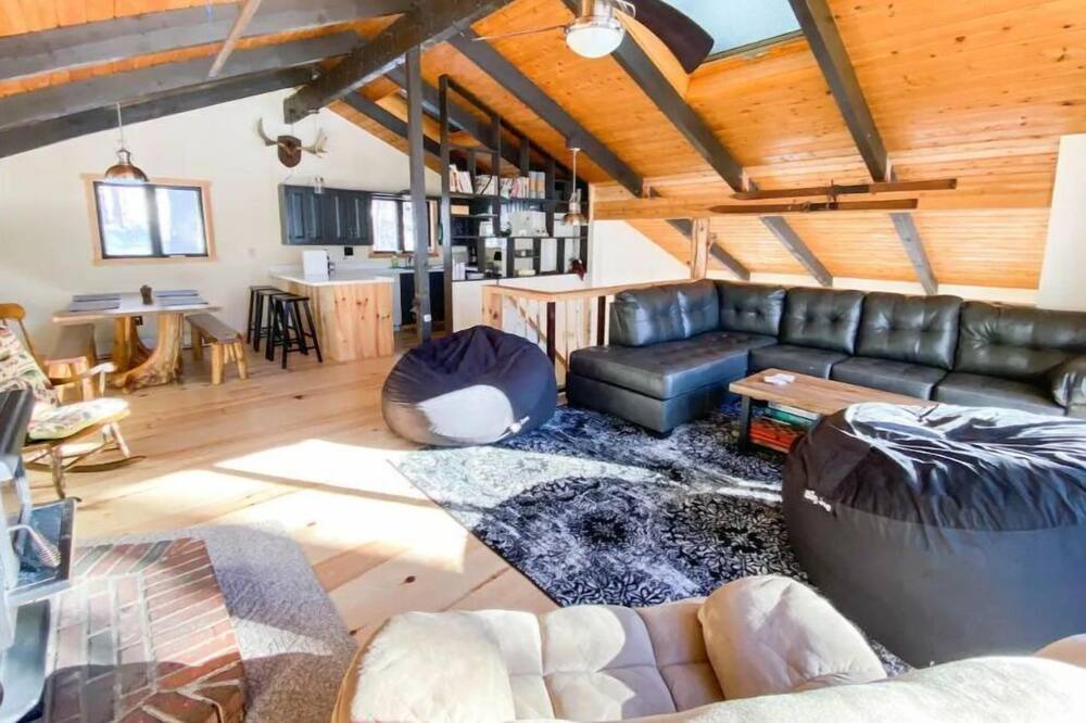 Photo of Livingroom in Bartlett