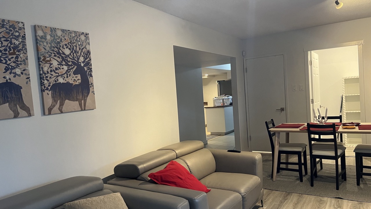 Photo of Livingroom in West Vancouver