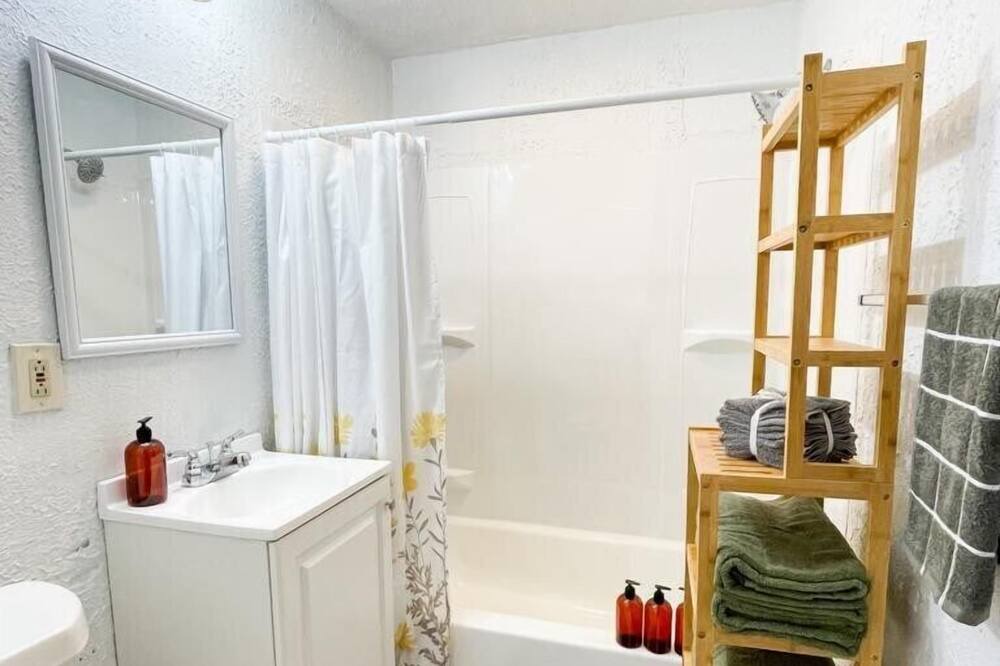 Photo of Bathroom in Garfield Heights