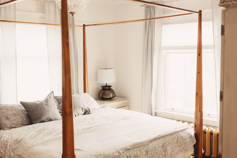 Photo of Bedroom in East Hill