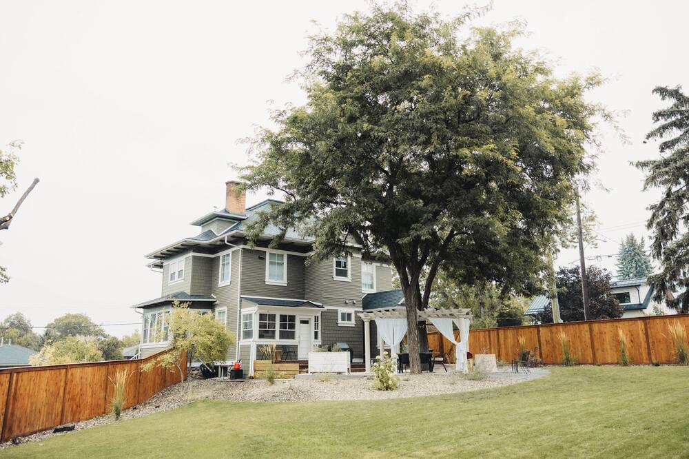 Photo of Outdoor in East Hill